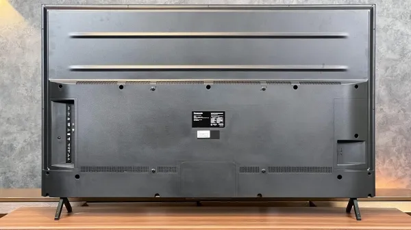 نمای پشتی تلویزیون پاناسونیک LX800