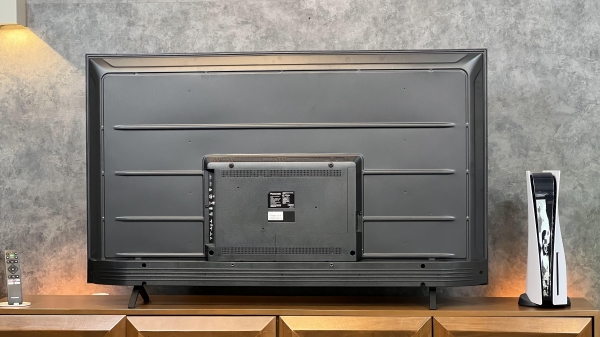 نمای پشتی تلویزیون پاناسونیک LX700