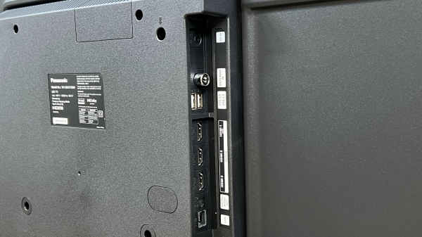 پورت‌های تلویزیون پاناسونیک HX750