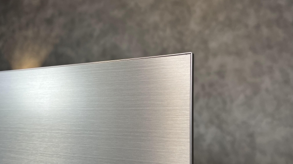 طراحی پشتی تلویزیون S95B