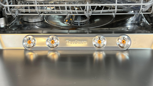 نمای داخلی ظرفشویی ال جی DFB425FW