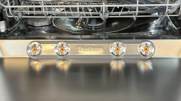 نمای داخلی ظرفشویی ال جی DFB425FW