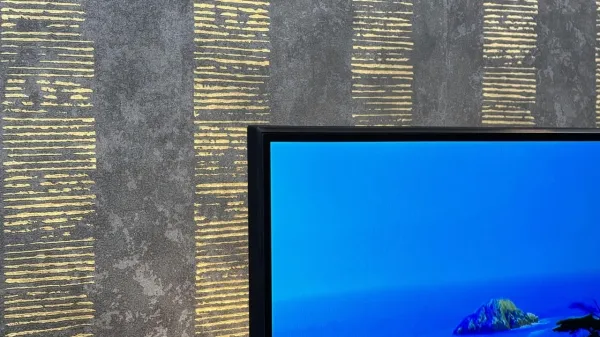 حاشیه تلویزیون ال‌جی نانو84