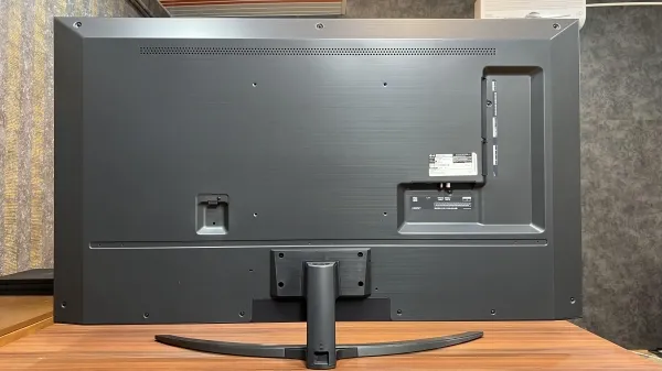 نمای پشتی تلویزیون NANO84