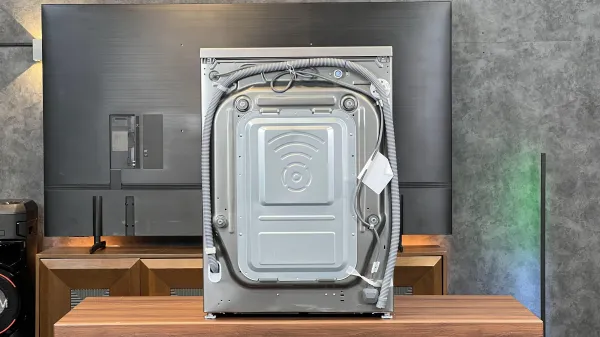 نمای پشتی لباسشویی F4V5RGP2T