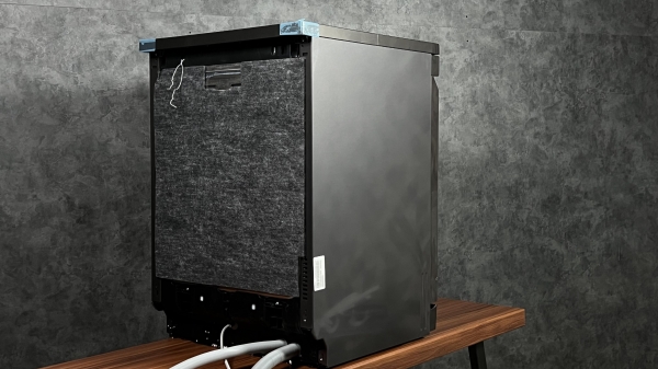 نمای جانبی ظرفشویی ال جی DFB325HD