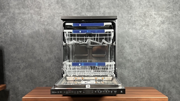 نمای کلی ظرفشویی ال جی 325