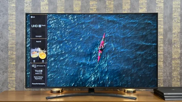 تلویزیون ال جی UQ8100