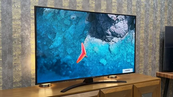 طراحی تلویزیون ال جی UQ9100