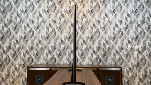 ضخامت تلویزیون سامسونگ BU8000