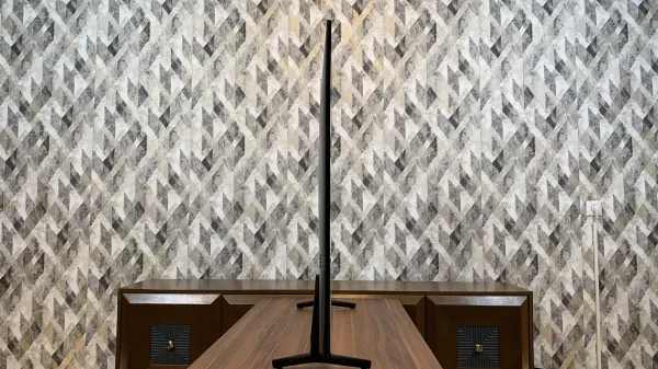 ضخامت تلویزیون سامسونگ BU8000