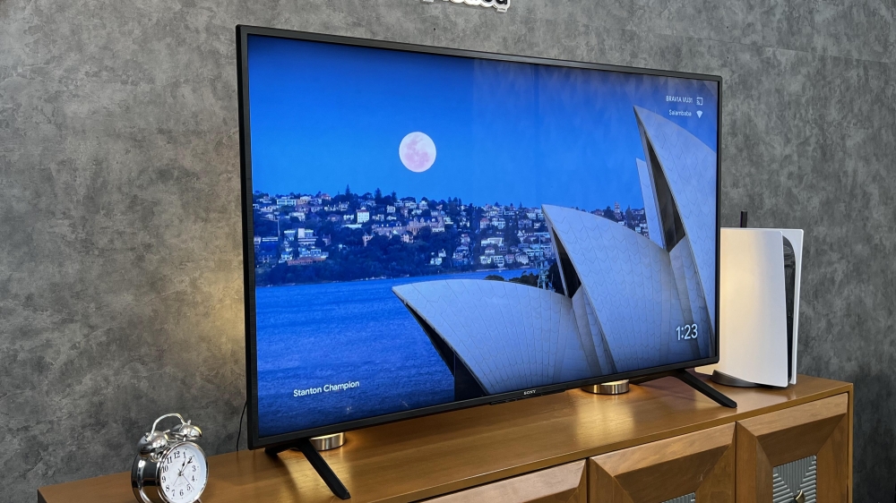 نمای کلی تلویزیون سونی X77L