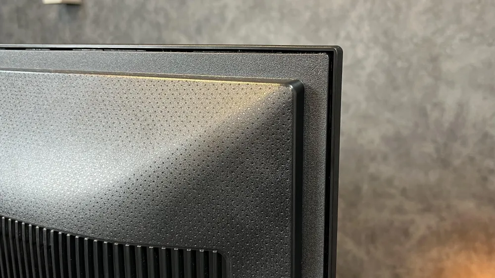 حاشیه تلویزیون سونی X77L