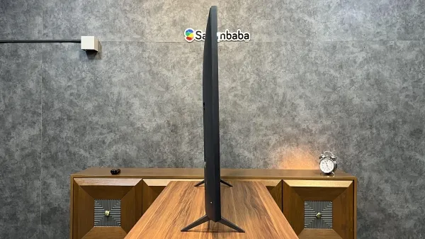 ضخامت تلویزیون ال جی UR8000